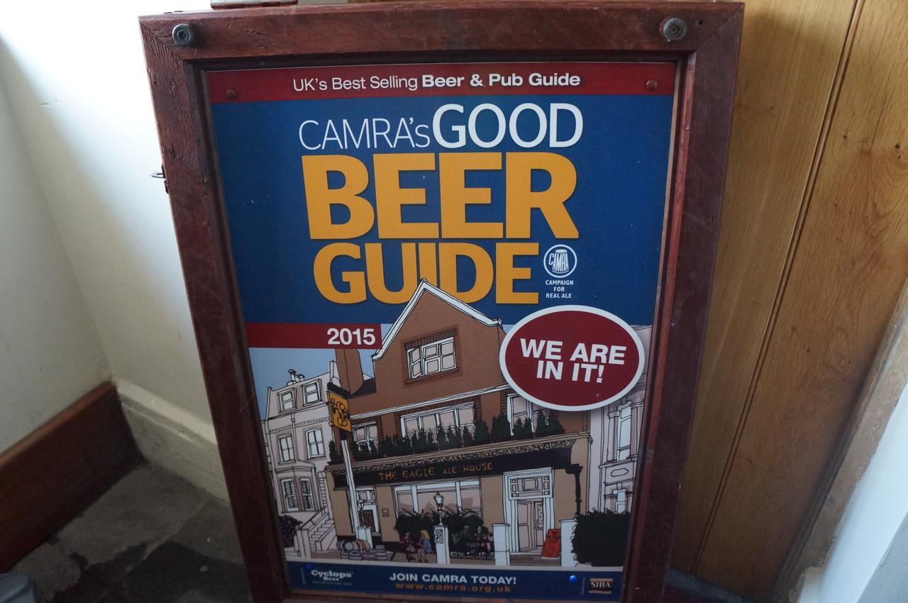 Kings Head Hotel Capel Hendre Kültér fotó